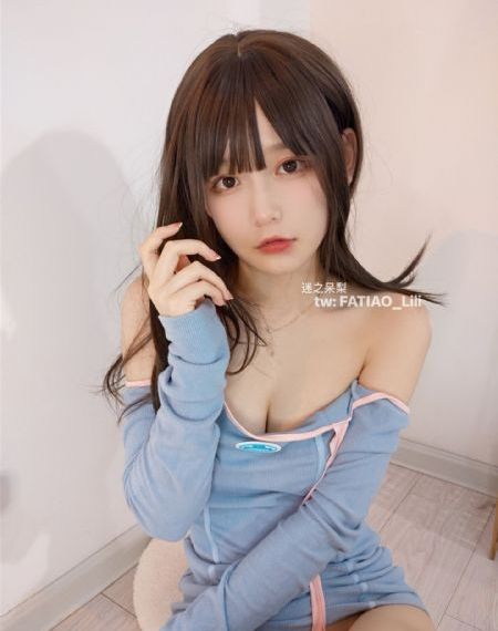 亚洲综合色区中文字幕_超清超清免费观看