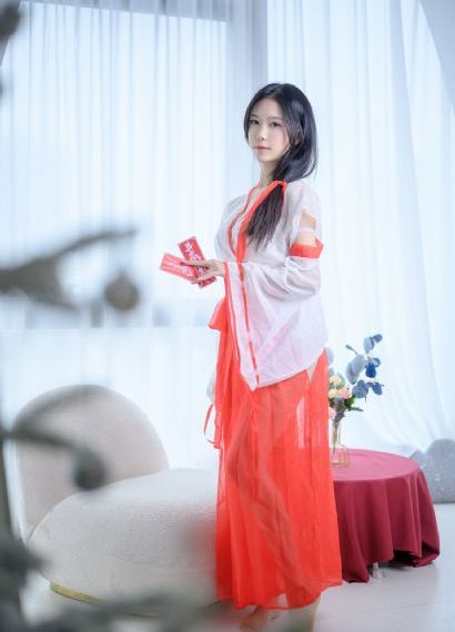 美女的逼逼视频_1080高清免费观看