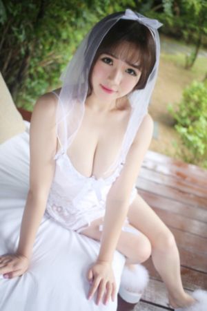 亚洲日韩乱码久久久久久有奶水的_成人在线观看免费