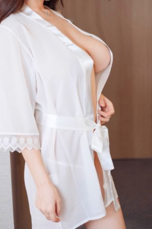亚洲精品大乳女人一区_DVD全集在线观看