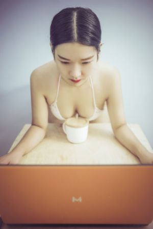 白嫩22p_剧情片高清视频观看