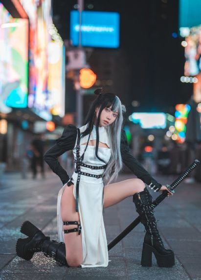 极品少妇AAAAA自慰_720手机免费观看完整