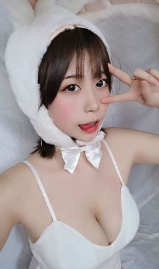我的妈妈漂亮又温柔怎么翻译_蓝光在线观看电视