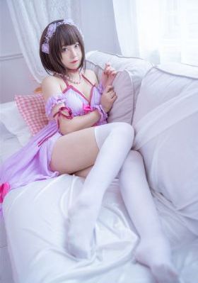 一个人偷偷看的在线视频_720免费在线观看
